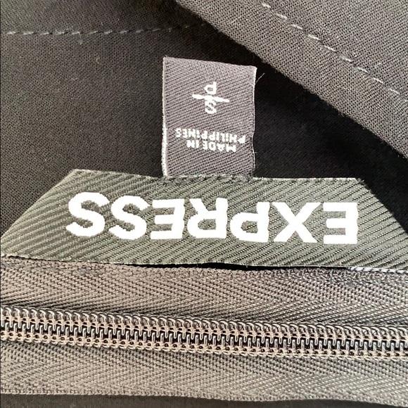 ✨🛍SOLD✨Express black top - Picture 6 of 6